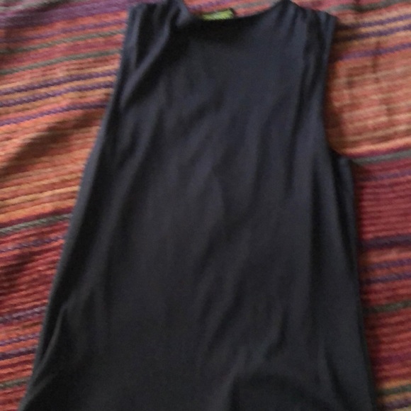 Top - Picture 2 of 3